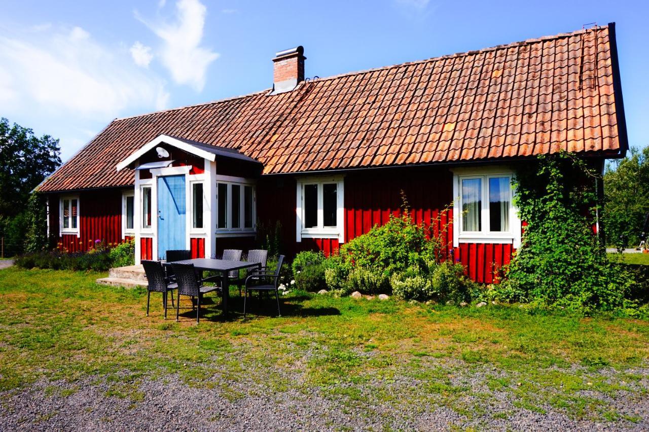 Liten Paerontraedgard Perstorp Luaran gambar